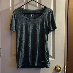 Women’s Nike low scoop neck, size S